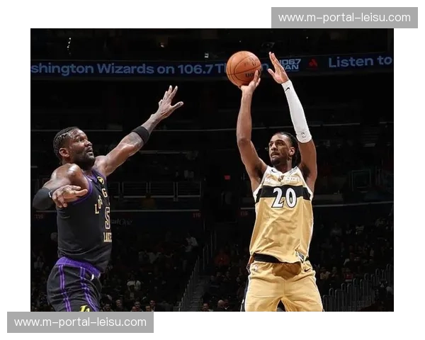 湖人混合防守战术盘活全队 8连客末战限制篮网内线得分