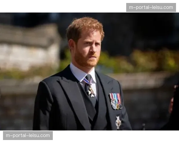 黄蜂1-1-3落位体系清空弧顶,查尔斯李战术韧性克服核心缺阵