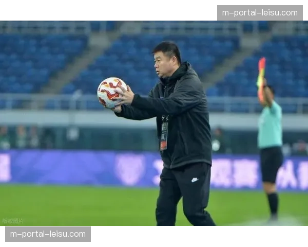 天津津门虎于根伟战术调整 但进攻端配合默契度不足 天津津门虎于根伟战术调整 但进攻端配合默契度不足